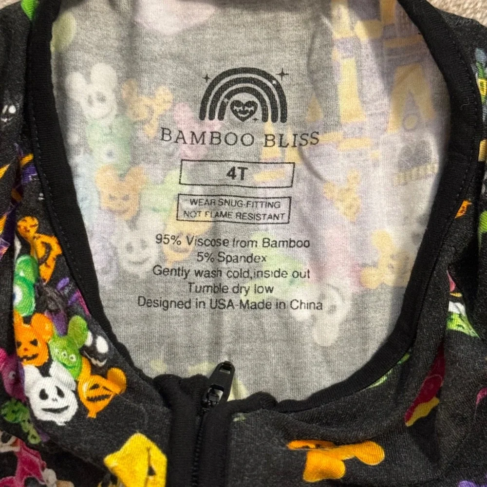 Bamboo Bliss Halloween Disney Characters Bamboo Zip Sleeper 4T Black Multi